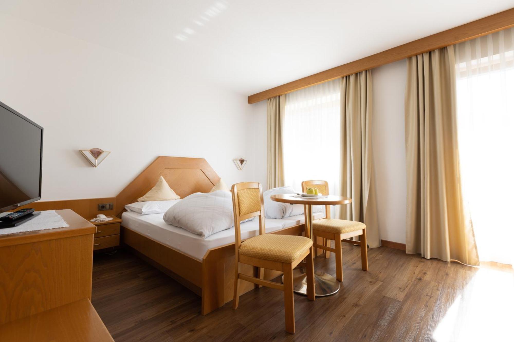 B&B Hotel Mair Am Turm تيرولو المظهر الخارجي الصورة